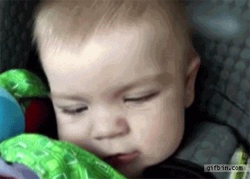 Реакция малыша на тоннель