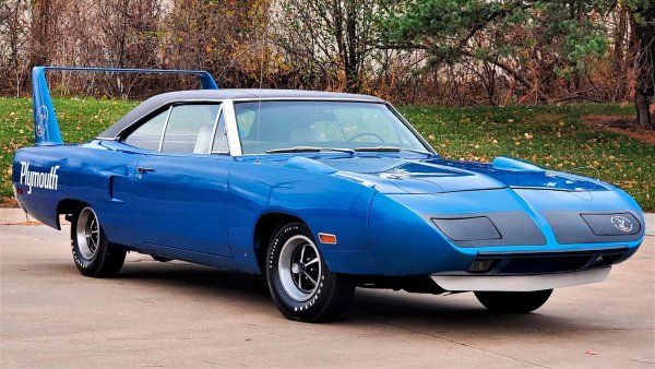 PLYMOUTH SUPERBIRD (1970г.)