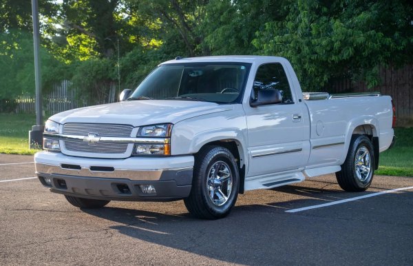 CHEVROLET SILVERADO 1500 LS (2005г.)