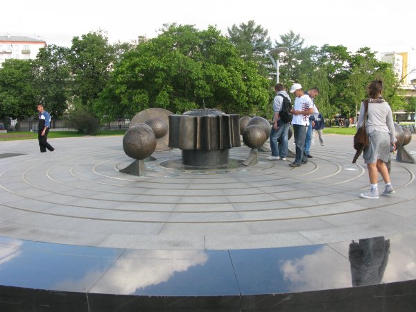 Памятники Покорителям Космоса, м.ВДНХ, Москва, Россия