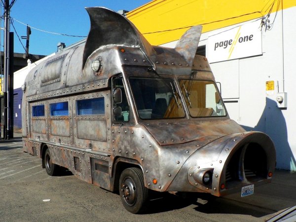 Food truck car piggy (свиномобиль)