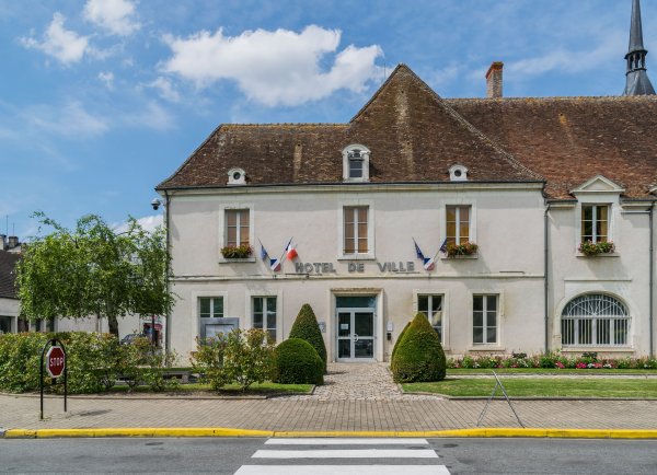 City hall of Selles-sur-Cher