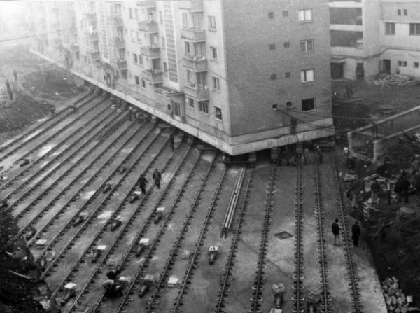 перемещение жилого дома