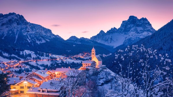 Колле-Санта-Лучия Colle Santa Lucia UHD обои 8К