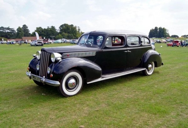 PACKARD SUPER 8 TOURING SEDAN (1939г.)