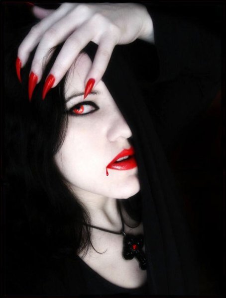 Vampire-vampires-4076282-600-793