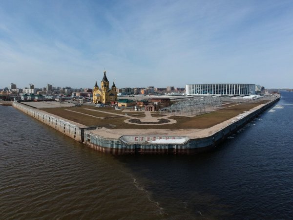 Слияние Оки и Волги в Нижнем Новгороде (2)