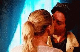 jughead-making-out