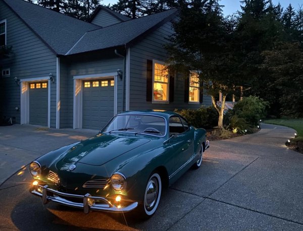 VOLKSWAGEN KARMANN-GHIA COUPE (1963г.)