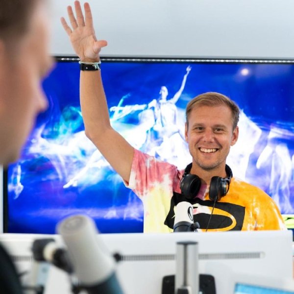 Armin van Buuren - A State Of Trance (Episode 1081)
