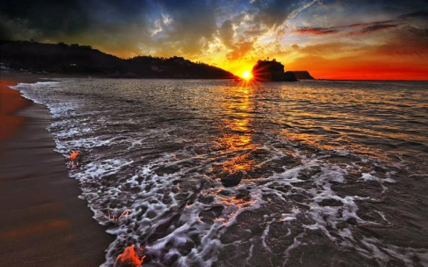 Мирное утро волны - Lakeside Waves On A Peaceful Morning