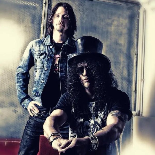 Slash &amp; Myles Kennedy - Patience (MAX Sessions) (Acoustic)