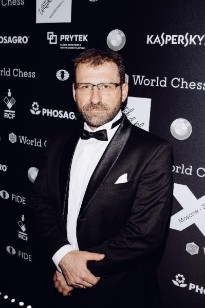 Игорь Рыбаков - Почему одни зарабатывают легко, а другие не могут выбраться из нищеты?