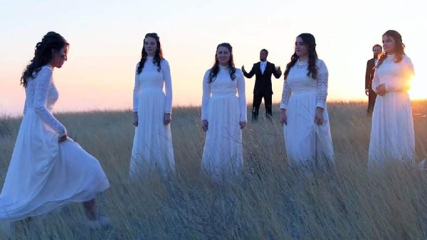 Simon Khorolskiy (Feat. Sisters) - Мой дом на небе, за облаками