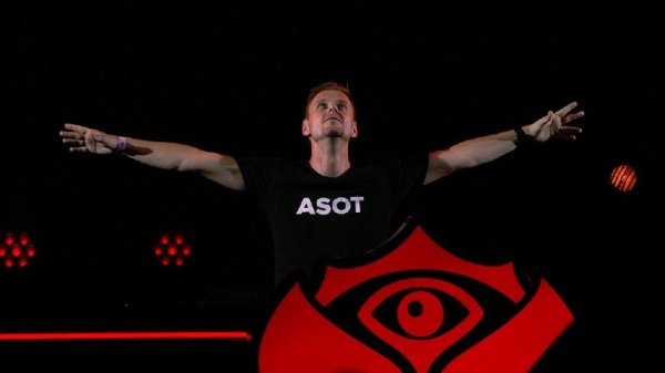 Armin van Buuren - Armin van Buuren live at Tomorrowland 2018 (ASOT Stage)