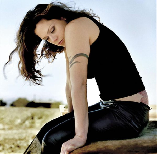 Beth_Hart - Your_Heart_Is_As_Black_As_Night_