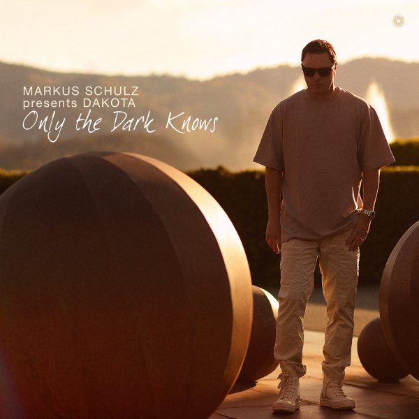 Markus Schulz pres. Dakota - Only the Dark Knows (Extended Mix)