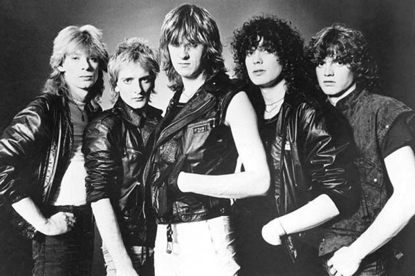 Def Leppard - Love Bites