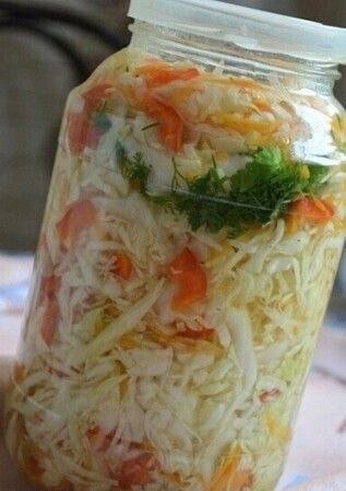 Caлат капустный (в горячем маринаде)