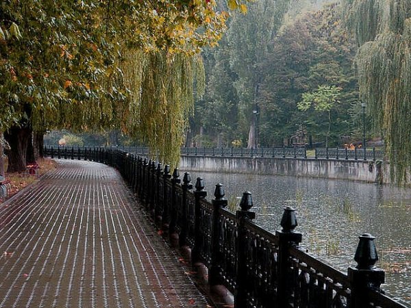Симферопольнабережная реки Салгир