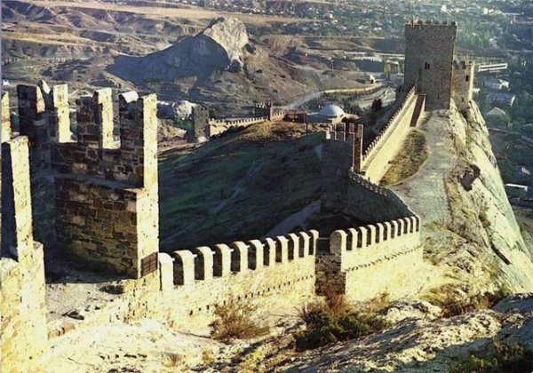 Генуэзская крепость