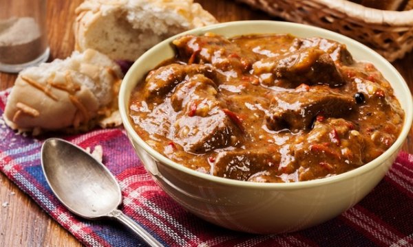 Свиной гуляш