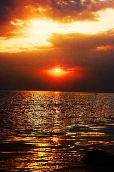 море