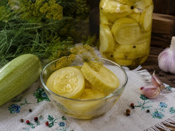 МАРИНОВАННЫЕ КАБАЧКИ ПО-БОЛГАРСКИ