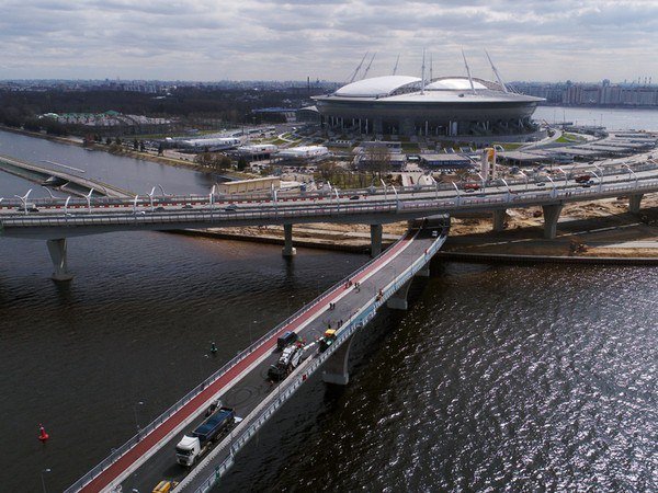 Яхтенный мост станет первым разноцветным мосто