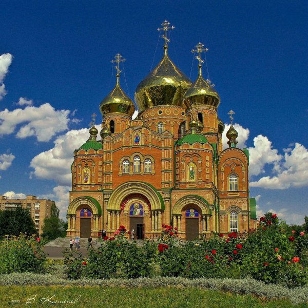 храм