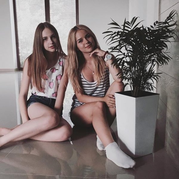 Подружки