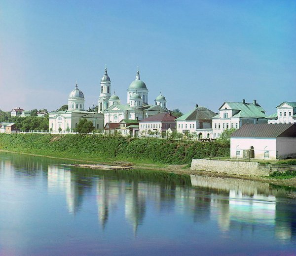 v Воскресенский женский монастырь с