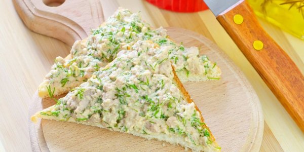 Бутерброды с печенью трески и яйцами